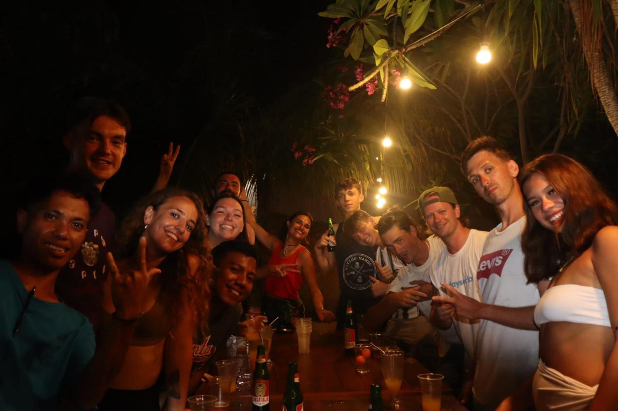 Jati Village, Party Hostel And Bungalows Gili Trawangan Zewnętrze zdjęcie