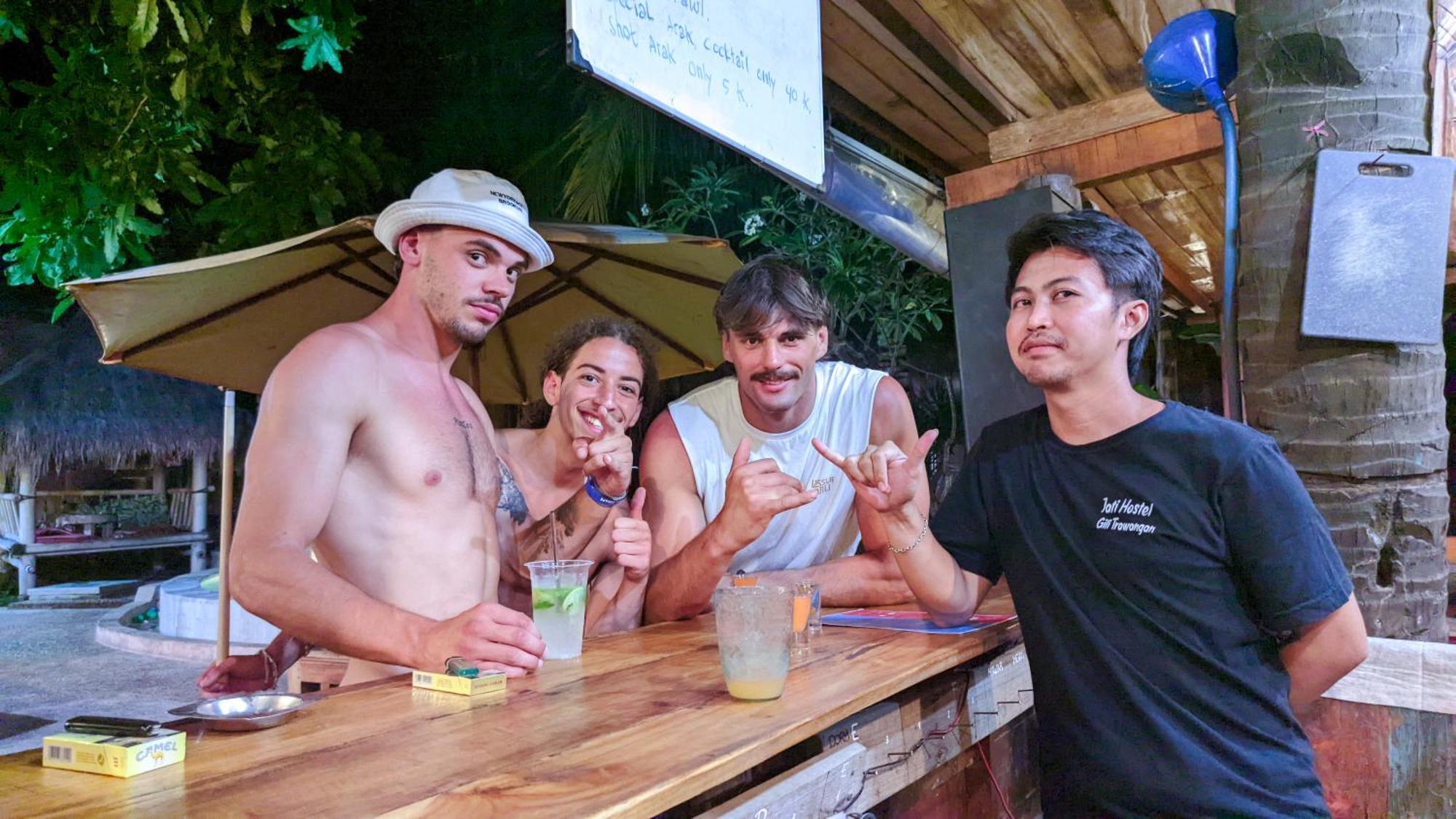 Jati Village, Party Hostel And Bungalows Gili Trawangan Zewnętrze zdjęcie