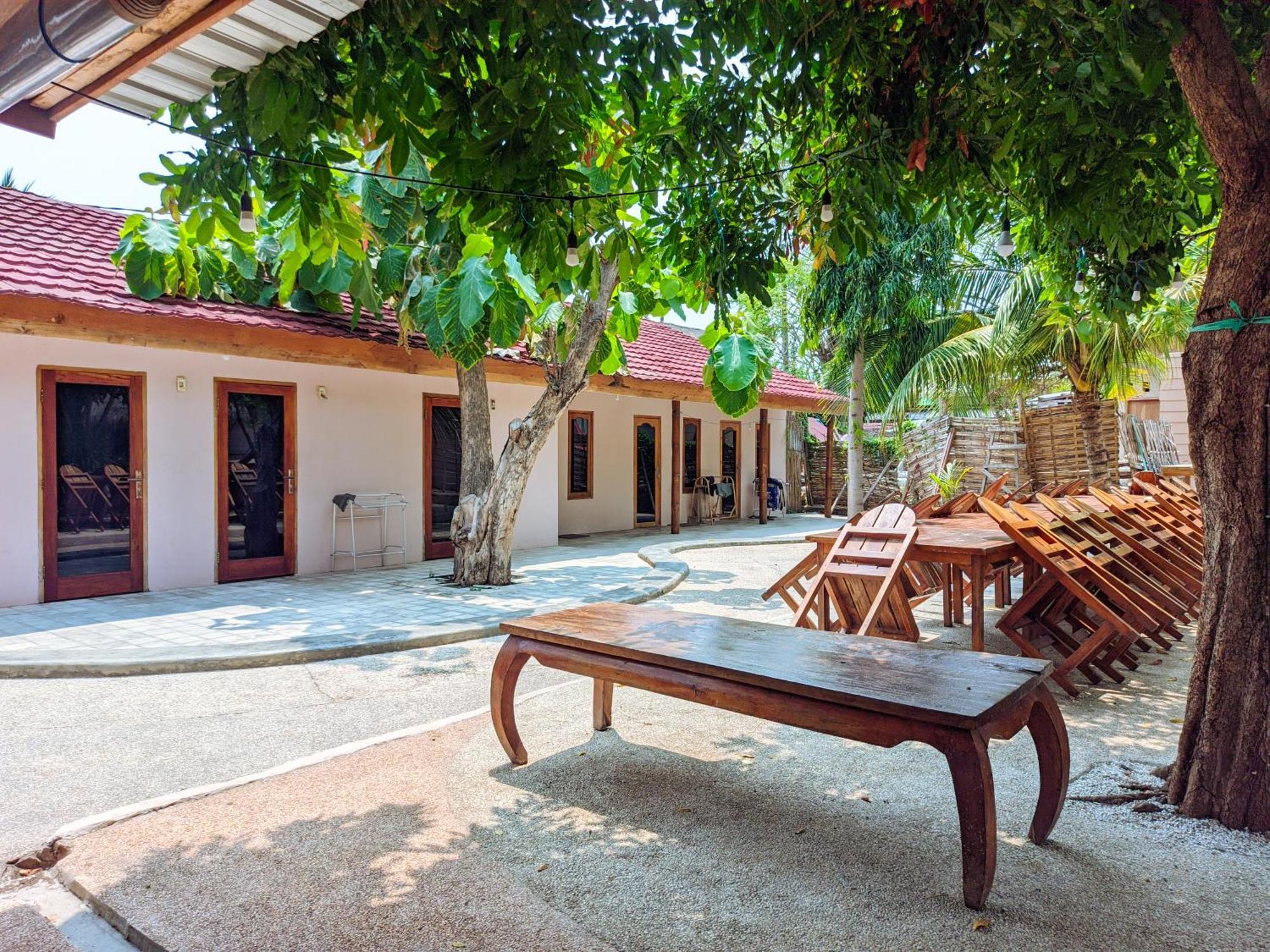 Jati Village, Party Hostel And Bungalows Gili Trawangan Zewnętrze zdjęcie