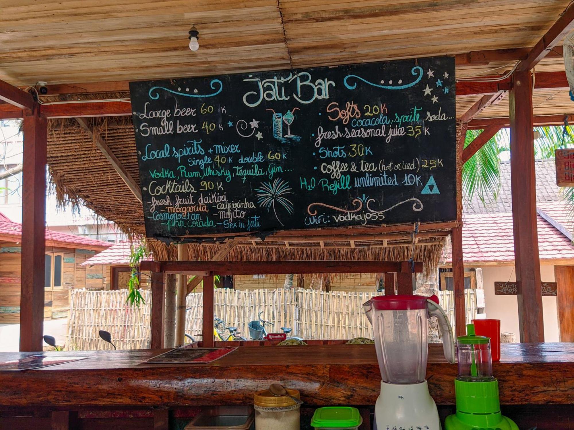 Jati Village, Party Hostel And Bungalows Gili Trawangan Zewnętrze zdjęcie
