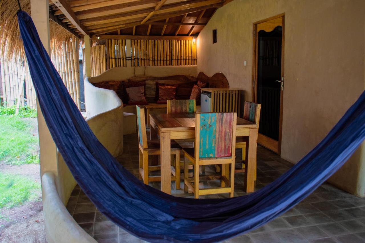 Jati Village, Party Hostel And Bungalows Gili Trawangan Zewnętrze zdjęcie